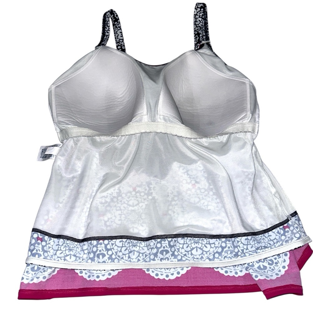 Lands’ End Plus Size Medallion Print Tankini top - Picture 4 of 7